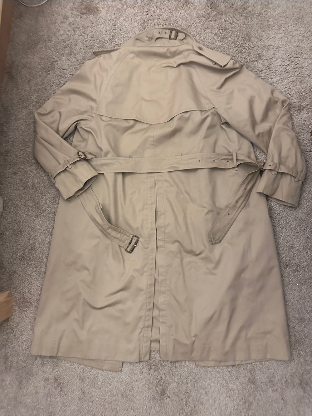 Burberry Womebs Classic Khaki Trench Coat - Picture 5 of 10